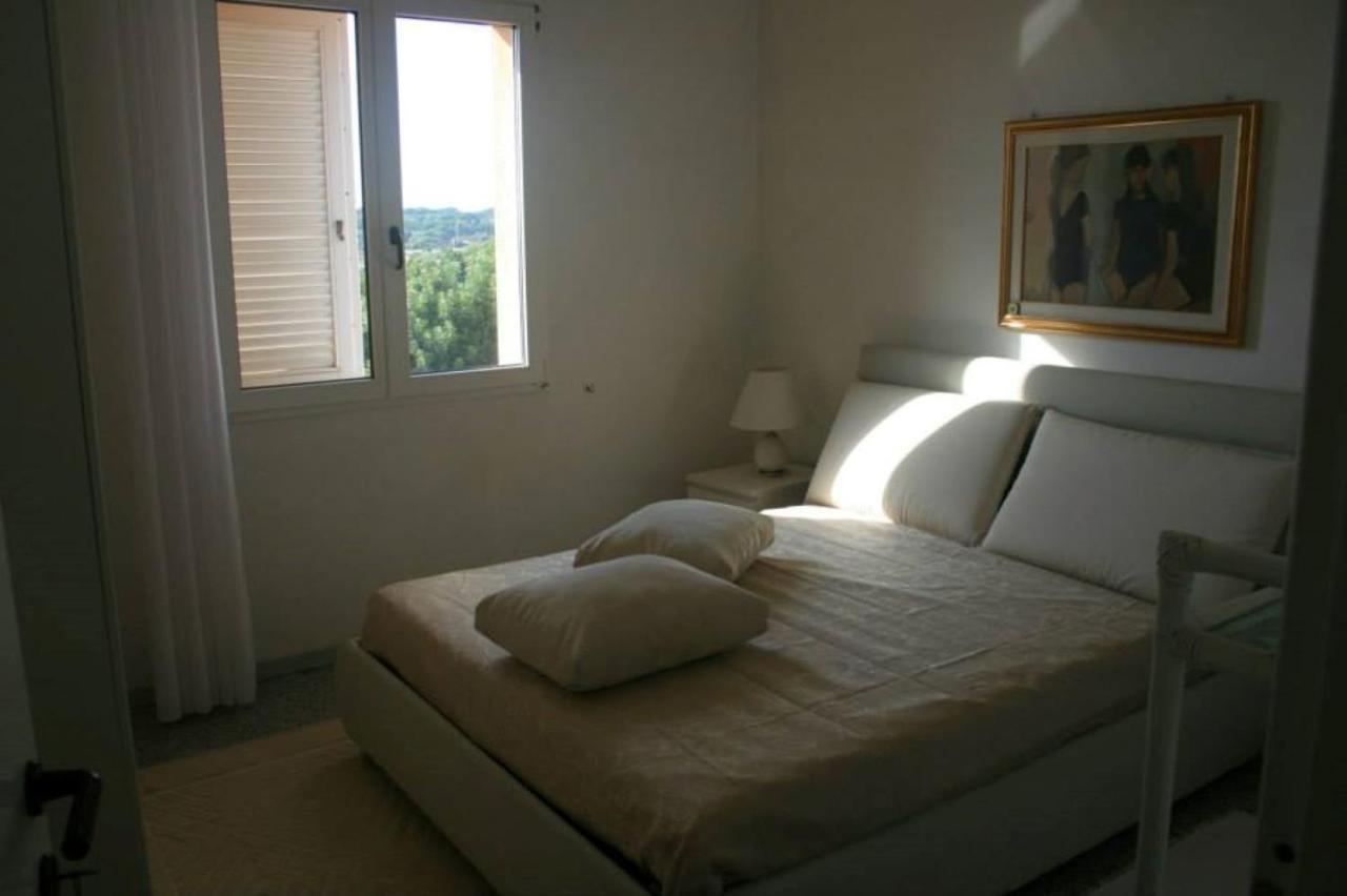 B&B Domus Oriens - Monolocale Indipendente In Villa Portoscuso Extérieur photo